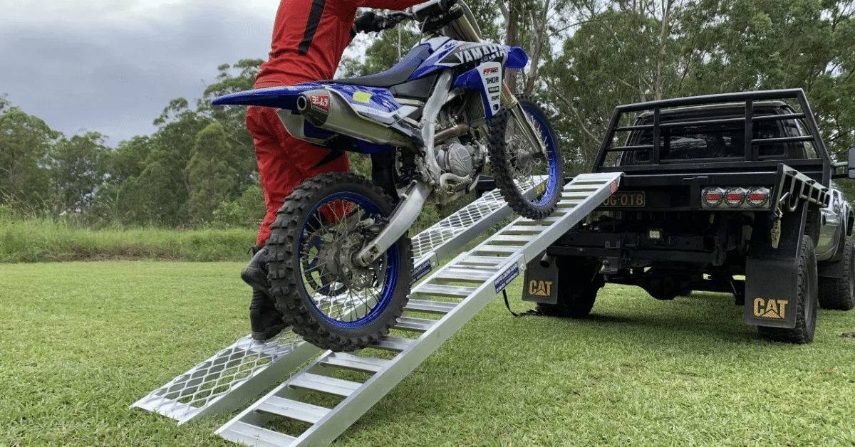 DIRT BIKE 2024 RAMP