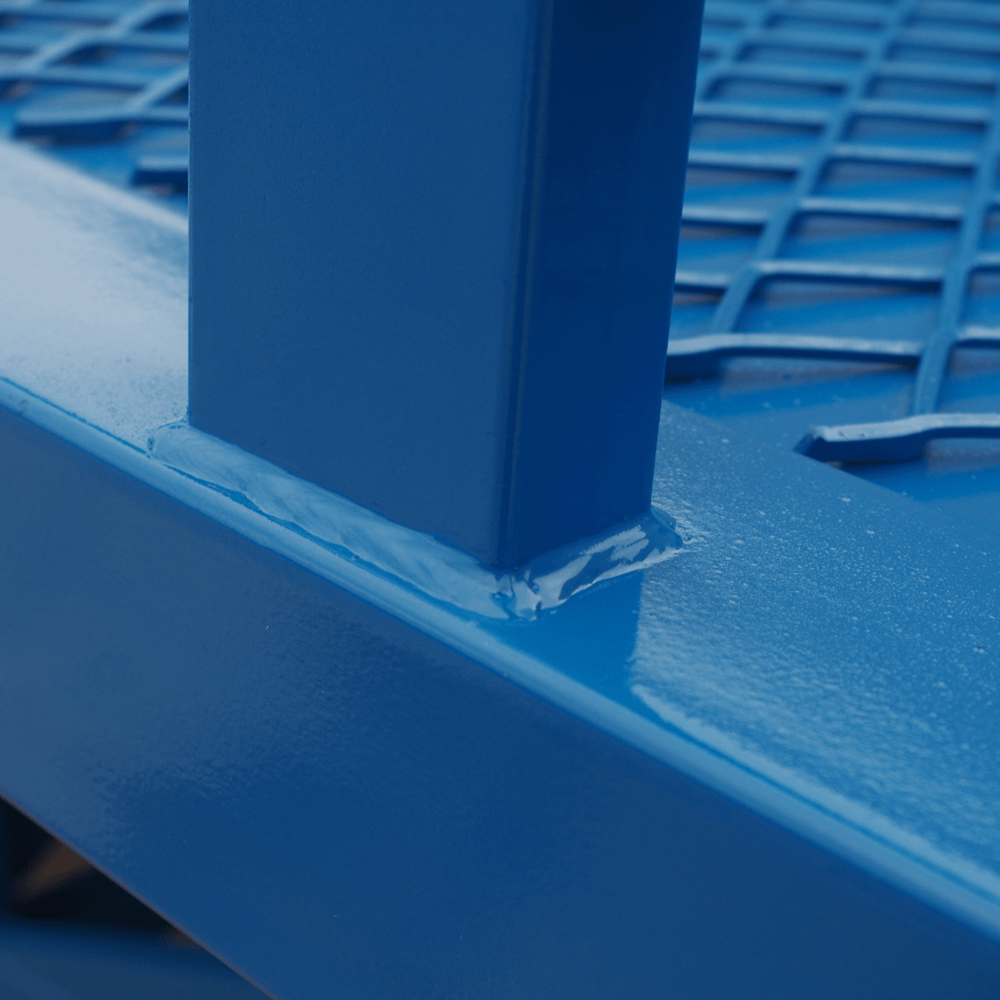 welded joint and finish paint of Heeve Forklift Dock Ramp/Yard Ramp with Grated Surface - Hydraulic