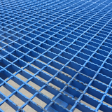 grated surface of Heeve Forklift Dock Ramp/Yard Ramp with Grated Surface - Hydraulic